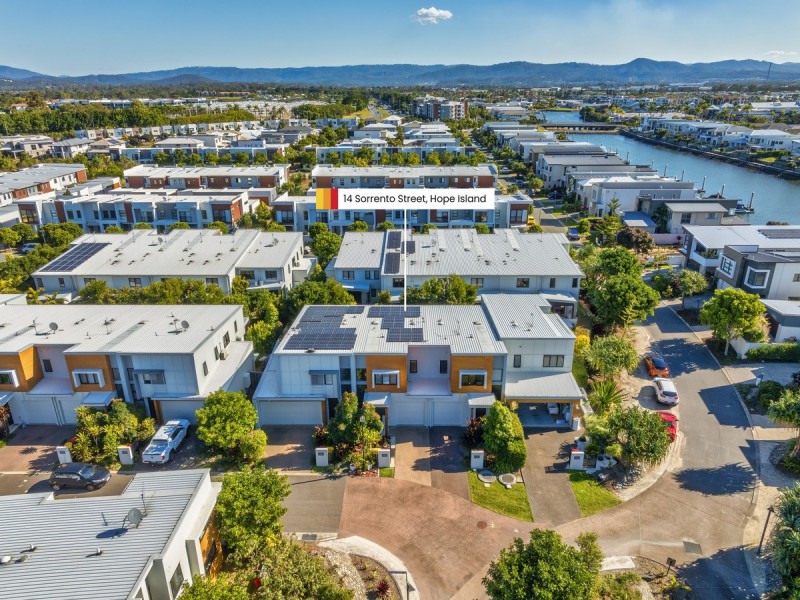14 Sorrento Street, Hope Island QLD 4212