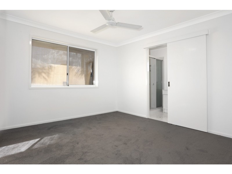 21 Crusader Way, Nerang QLD 4211