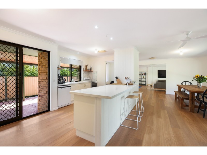 30 Richard Crescent, Highland Park QLD 4211