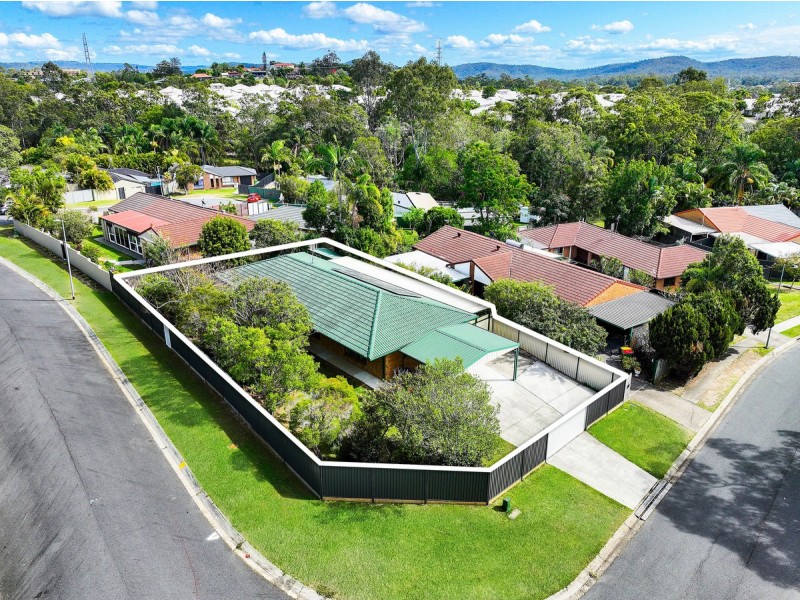 30 Richard Crescent, Highland Park QLD 4211