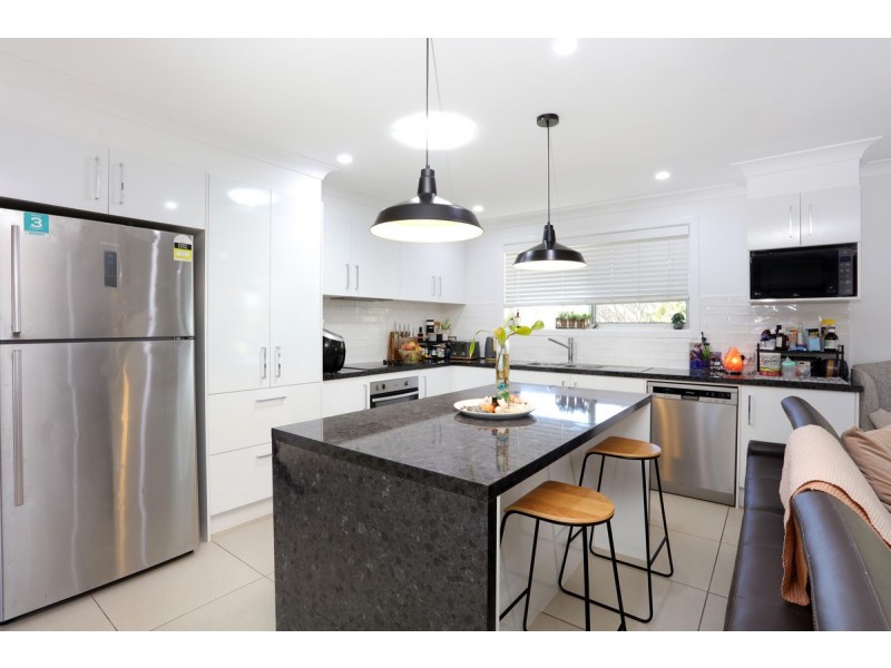 31 Marble Drive, Carrara QLD 4211