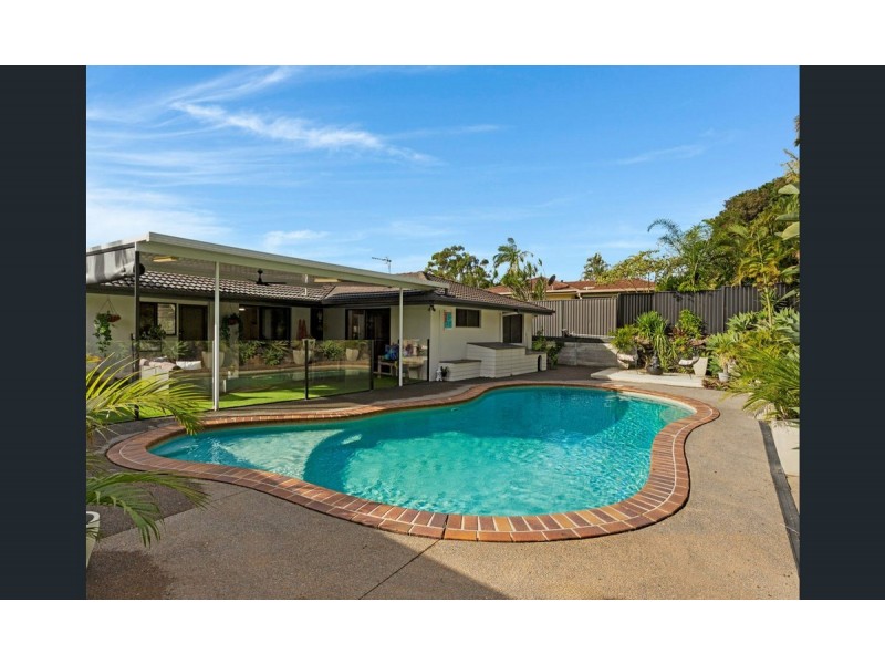 9 Richard Crescent, Highland Park QLD 4211