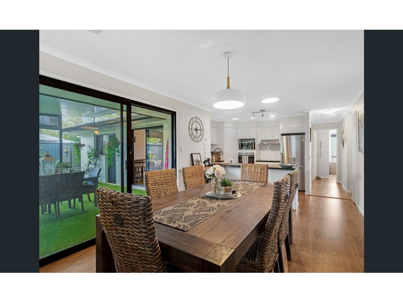9 Richard Crescent, Highland Park QLD 4211