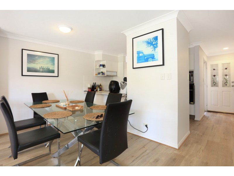 26/152 Palm Meadows Drive, Carrara QLD 4211