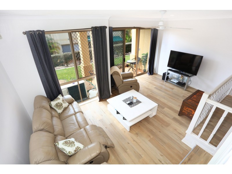 26/152 Palm Meadows Drive, Carrara QLD 4211