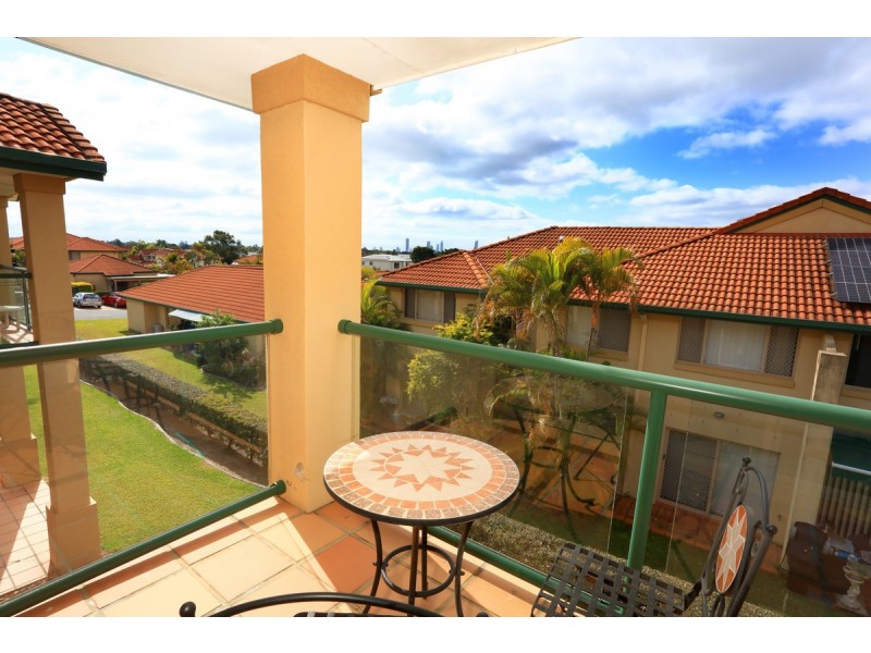 26/152 Palm Meadows Drive, Carrara QLD 4211