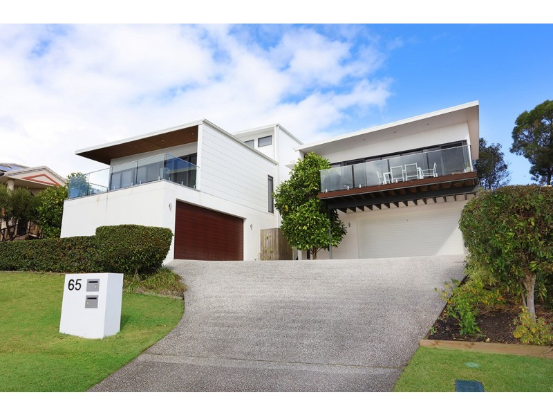 1/65 Armstrong Way, Highland Park QLD 4211
