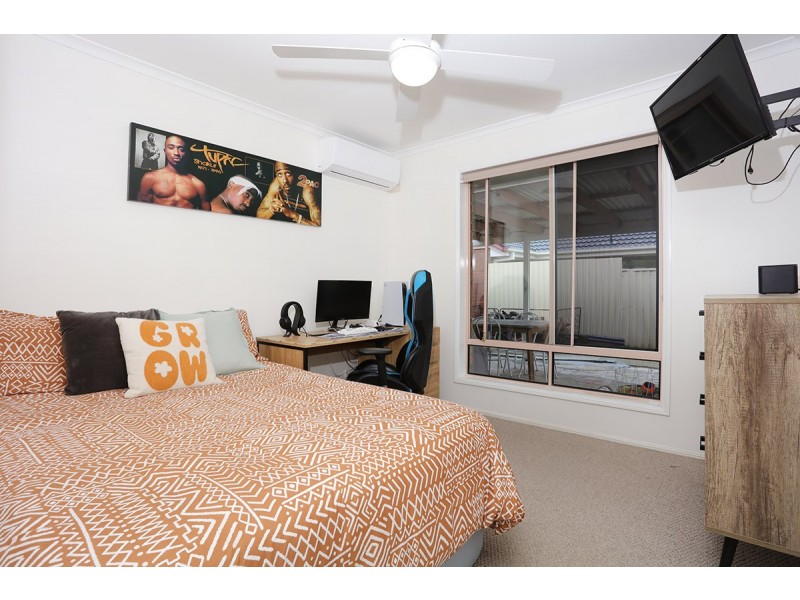 24 Bexley Place, Helensvale QLD 4212