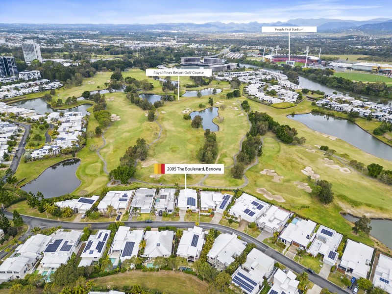 2005 The Boulevard, Benowa QLD 4217
