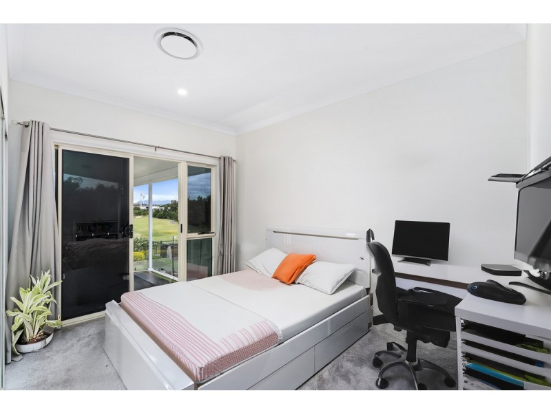 2005 The Boulevard, Benowa QLD 4217