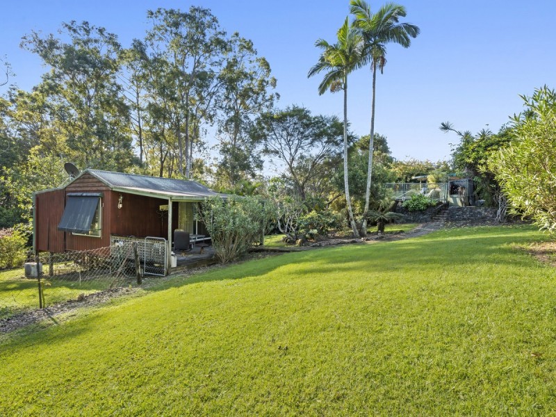 54 Winderadeen Drive, Highland Park QLD 4211