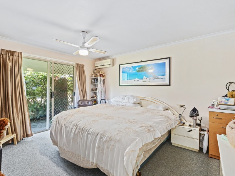 54 Winderadeen Drive, Highland Park QLD 4211