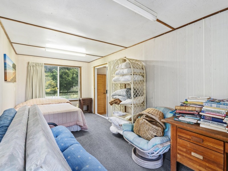54 Winderadeen Drive, Highland Park QLD 4211