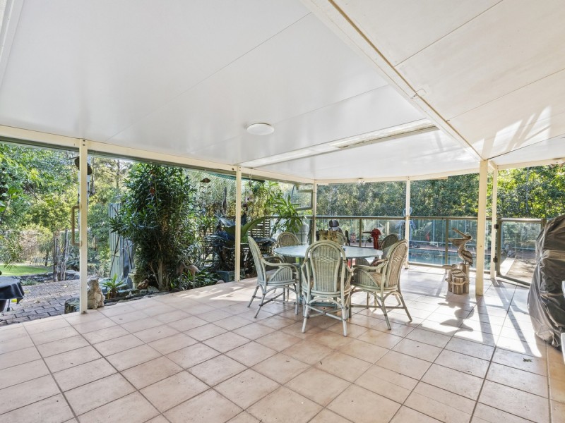 54 Winderadeen Drive, Highland Park QLD 4211