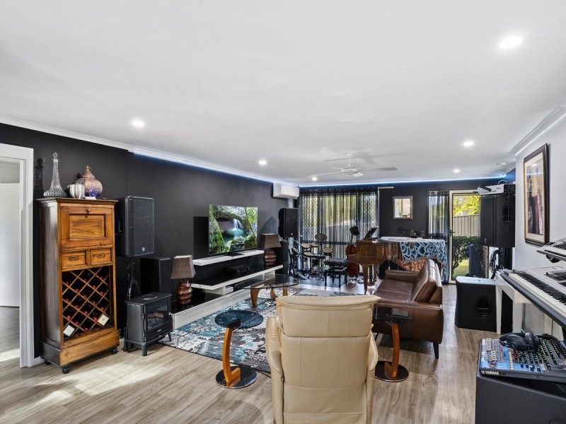 31 California Drive, Oxenford QLD 4210