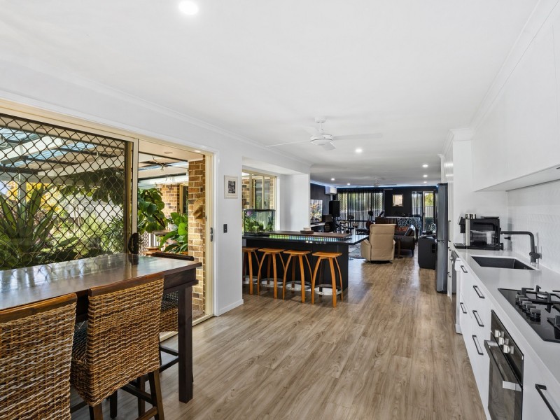 31 California Drive, Oxenford QLD 4210