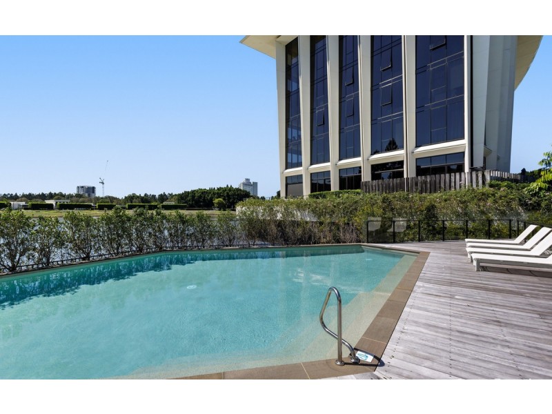 301A/1 The Concourse, Benowa QLD 4217