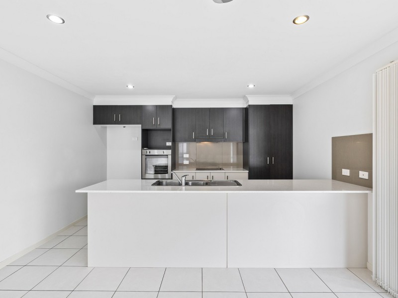 20 John Francis Drive, Carrara QLD 4211
