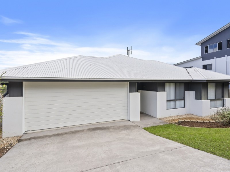 20 John Francis Drive, Carrara QLD 4211