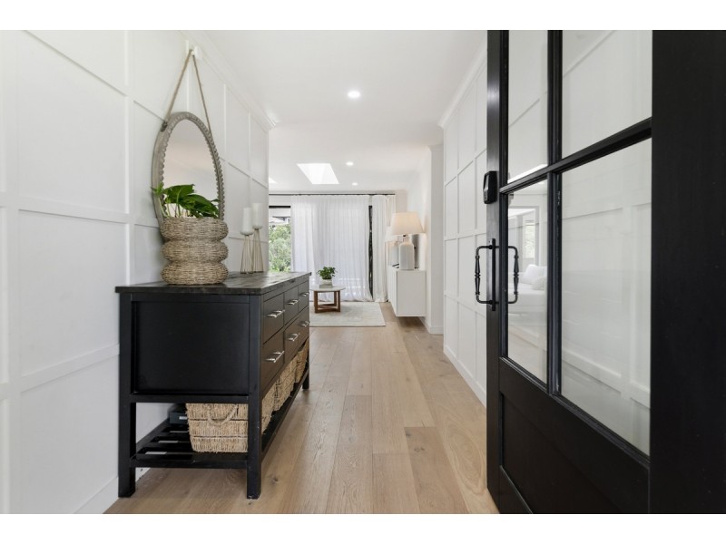 48 Clagiraba Road, Clagiraba QLD 4211