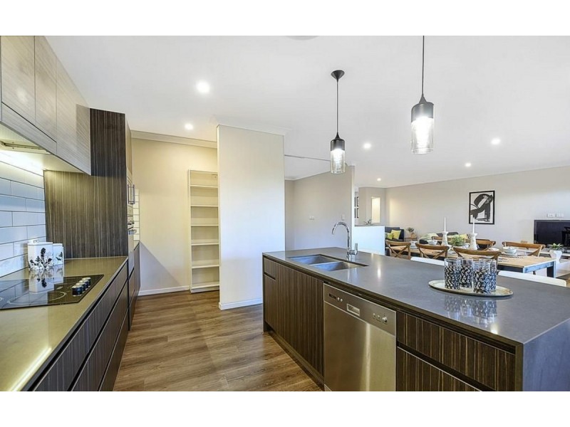 1/29 John Francis Drive, Carrara QLD 4211