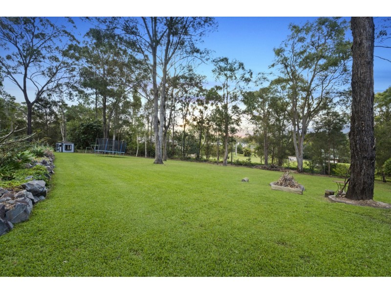 43 Winderadeen Drive, Highland Park QLD 4211