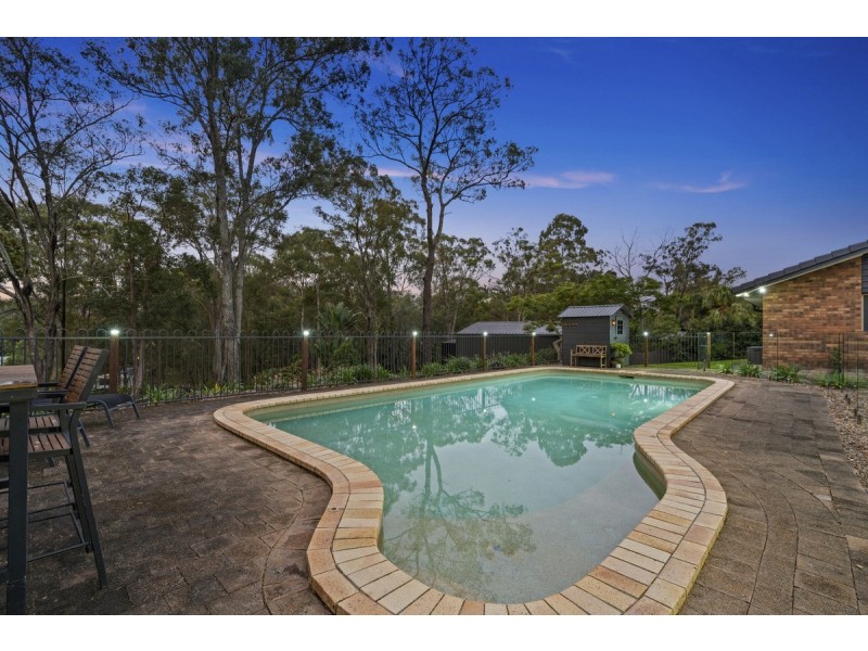 43 Winderadeen Drive, Highland Park QLD 4211
