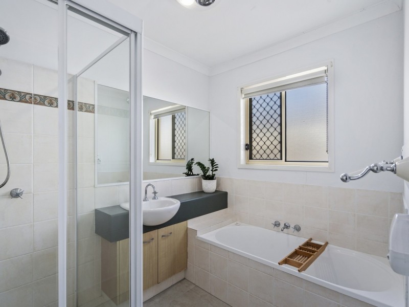 8 Kowhai Place, Nerang QLD 4211