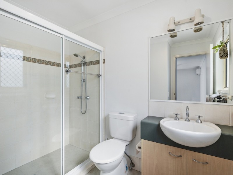 8 Kowhai Place, Nerang QLD 4211