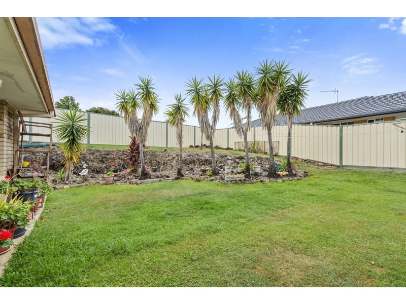 4 Regal Court, Highland Park QLD 4211