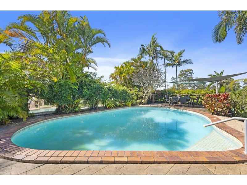 10 Armstrong Way, Highland Park QLD 4211