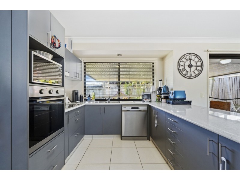 4 Fantail Court, Gilston QLD 4211