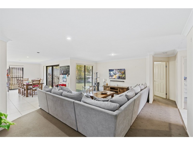 4 Fantail Court, Gilston QLD 4211