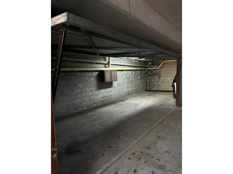 1/61 Bauer Street, Southport QLD 4215