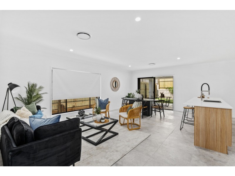 17 Lovage Street, Greenbank QLD 4124