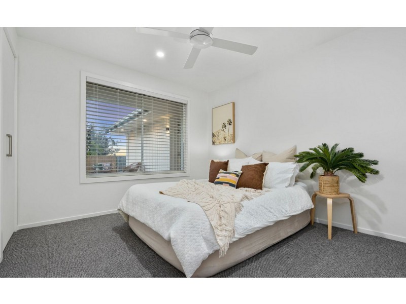 34 Balfour Crescent, Highland Park QLD 4211