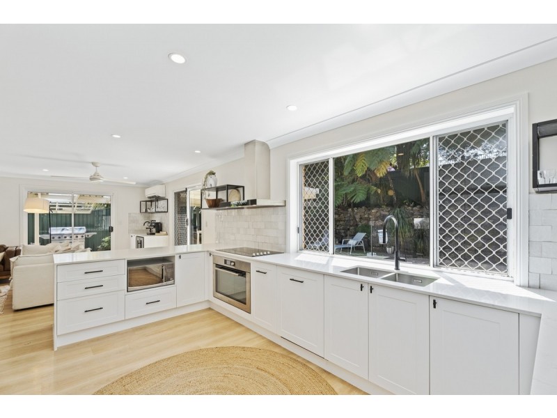 45 Peter Thomson Drive, Parkwood QLD 4214