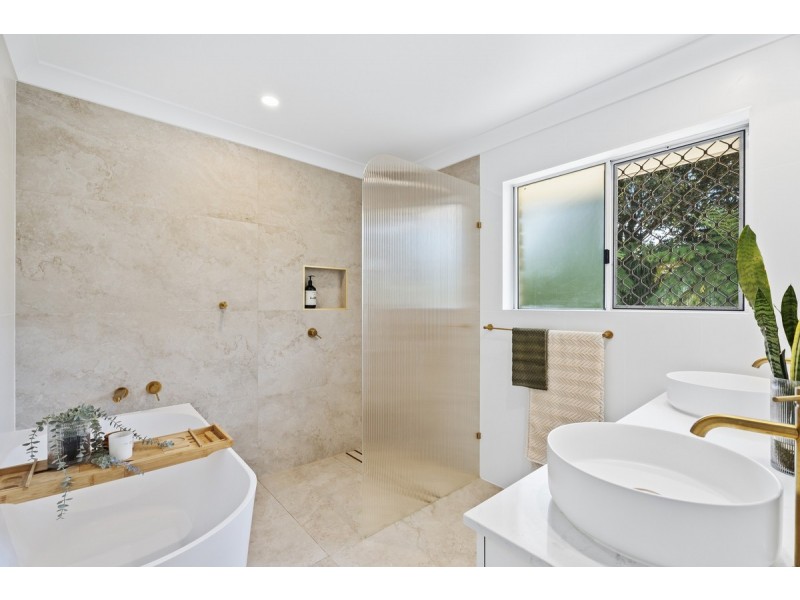 45 Peter Thomson Drive, Parkwood QLD 4214