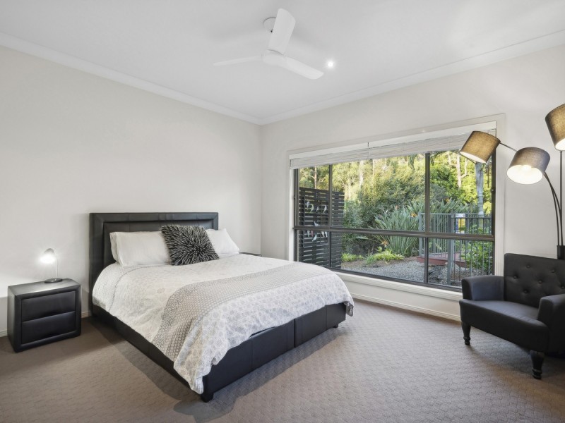 69 Lawnhill Drive, Nerang QLD 4211