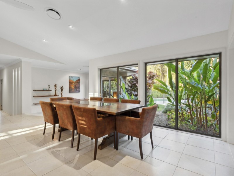 69 Lawnhill Drive, Nerang QLD 4211