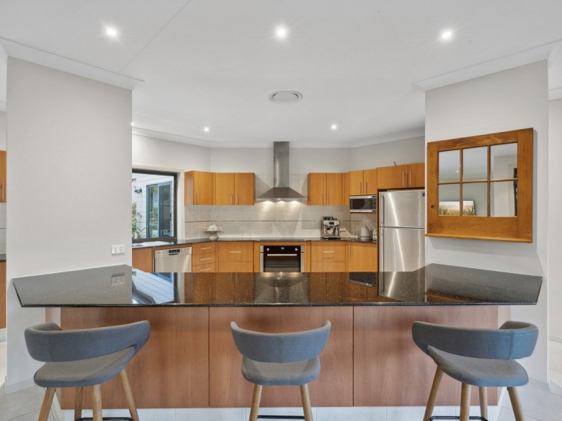 69 Lawnhill Drive, Nerang QLD 4211