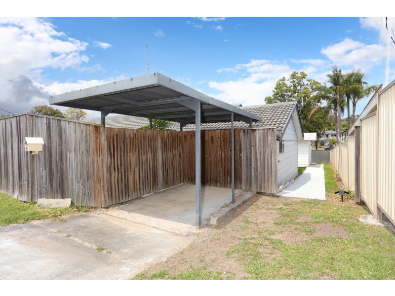 8b Jerrawa Street, Nerang QLD 4211