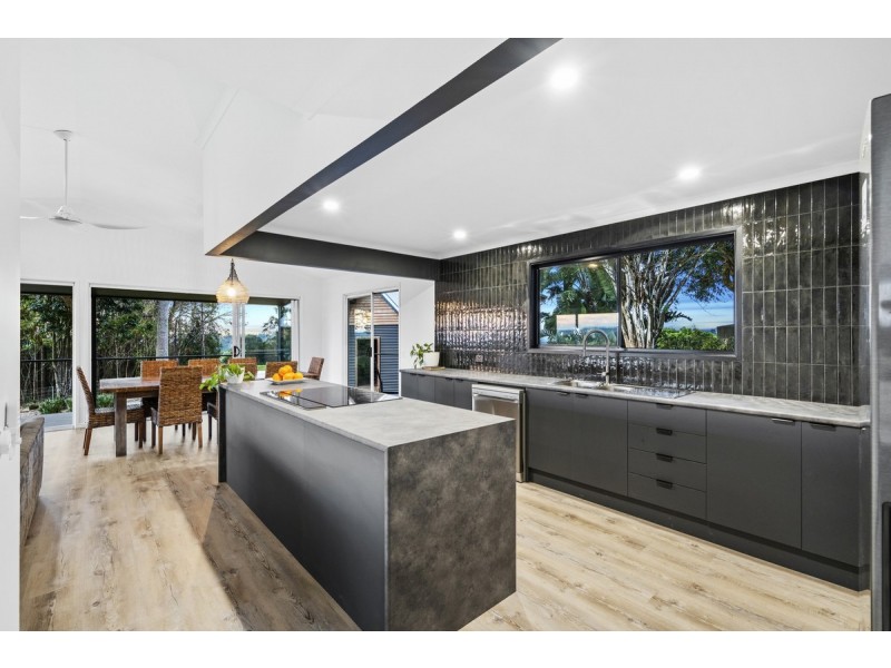 7 Poplar Court, Beechmont QLD 4211