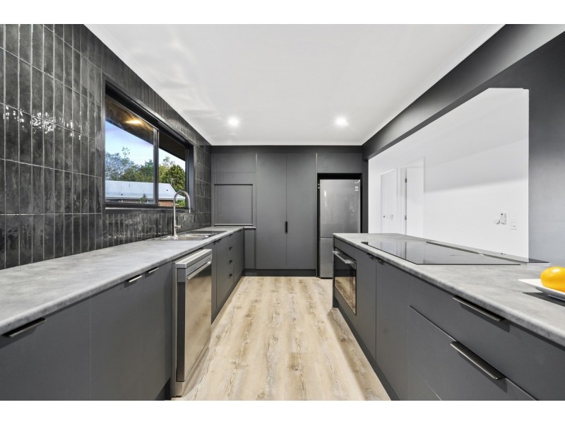 7 Poplar Court, Beechmont QLD 4211