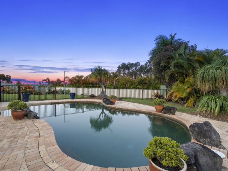 3 Nairn Court, Highland Park QLD 4211
