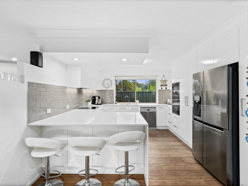 3 Nairn Court, Highland Park QLD 4211