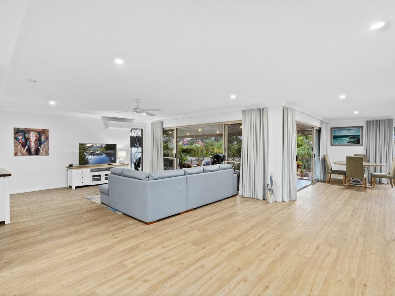 3 Nairn Court, Highland Park QLD 4211