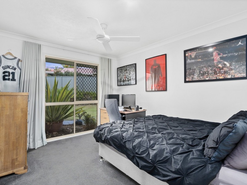 3 Nairn Court, Highland Park QLD 4211