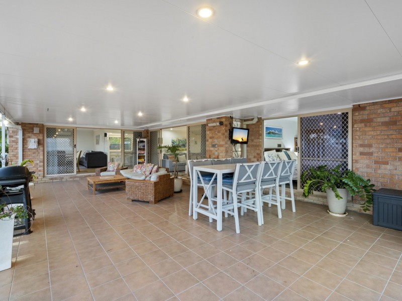 3 Nairn Court, Highland Park QLD 4211