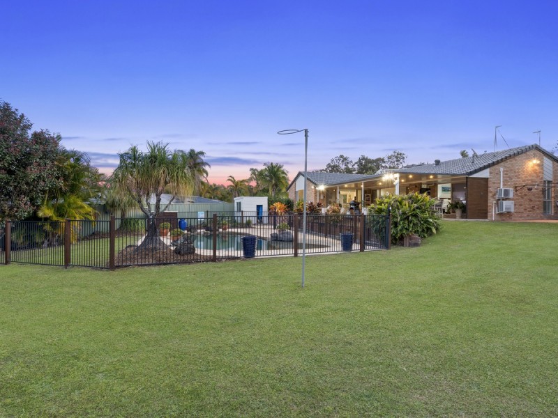 3 Nairn Court, Highland Park QLD 4211